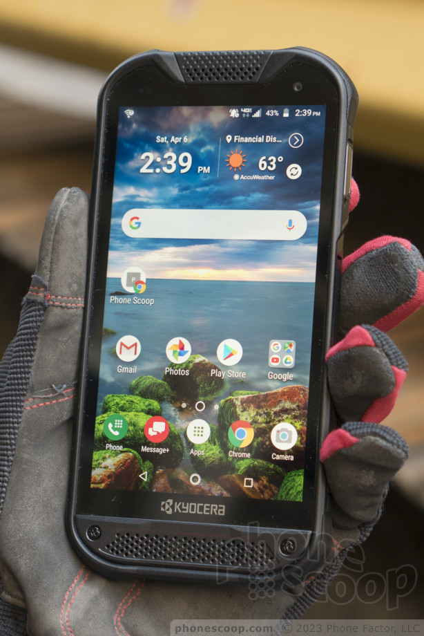 Hands On with the Kyocera DuraForce Pro 2 (Phone Scoop)