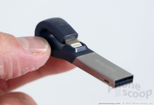 Hands-on with SanDisk's new dual Lightning and USB-C flash drive