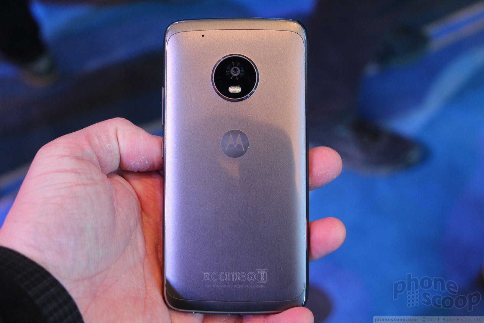 Hands On With The Motorola G5 And G5 Plus (Phone Scoop)